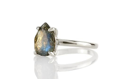 Bague labradorite en argent : le bijou de style pour votre quotidien