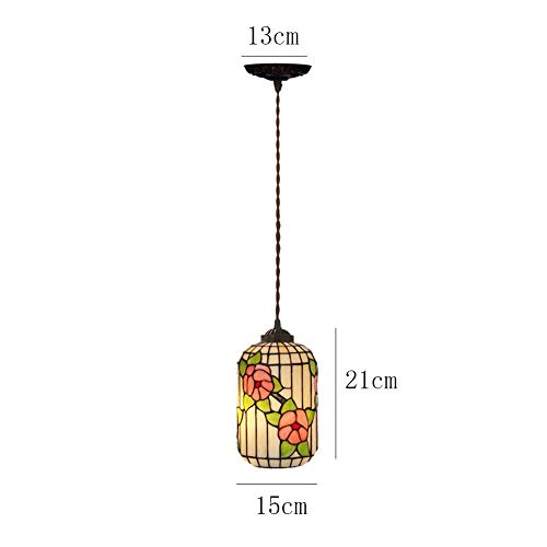 Lámpara colgante vintage para eliminar la luz fría de tu salón con un vitral industrial 6