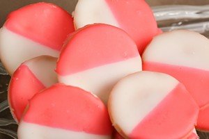 Greens Bakery Hand Dipped Mini Pink & White Cookies - 11 oz.