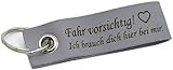 Material: weiches Rindsleder Schmalz Fahr Vorsichtig Leder-Schlüsselanhänger-inkl. Gravur-Süßer Schlüsselanhänger verfügbar (grau)