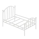 Charmante élégance : ce lit en métal pour maison de poupée est un ajout sophistiqué à votre collection. Sa polyvalence permet une utilisation à la fois comme mobilier fonctionnel et comme accessoire photo charmant, ce qui en fait le complément parfait pour les collectionneurs de miniaturisation.