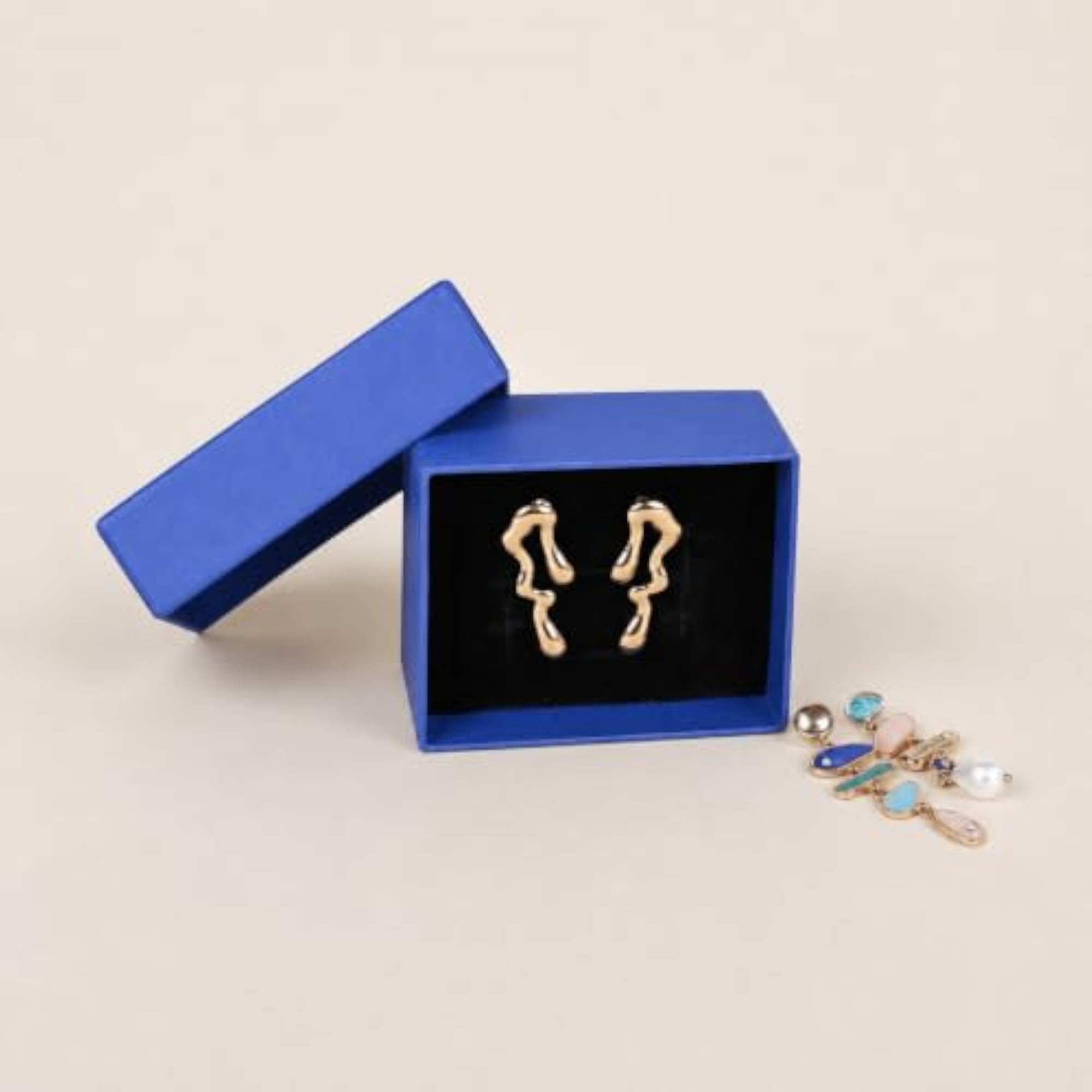Premium Velvet Earring Box for Elegant Storage