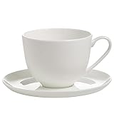 Tasse mit Untertasse für Kaffee oder Tee, zeitlos elegant. Material: Bone China (edles, hochwertiges Porzellan mit feinem Glanz). Abmessungen: Tasse: L: 12 cm, B: 9,5 cm, H: 7 cm, l: 290 ml, Untertasse: D: 14,5 cm, H: 1,5 cm. Maximales Füllvolumen: 290 ml.