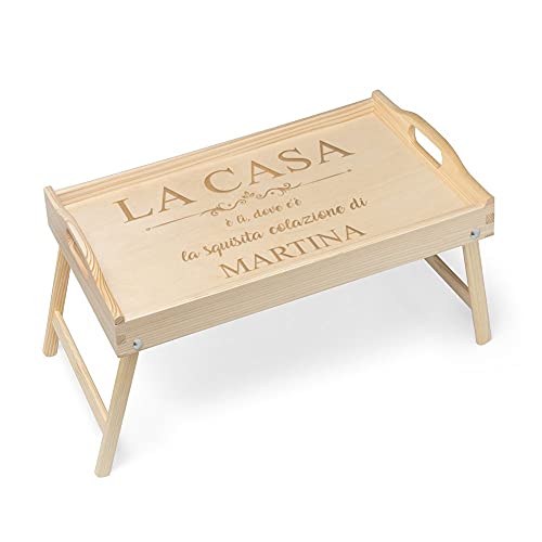 Maverton Vassoio da Colazione a Letto Personalizzato - Tavolino Pieghevole in Legno di Pino con Manici - Colore Naturale - Incisione Laser - Tavolo Multiuso 50x30cm - regalo donna - Casa