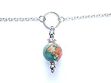  Tobillera de acero inoxidable para mujer con colgante de perlas de jade teñido en marrón, naranja y azul.
