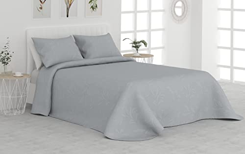 Victorio & Lucchino Colcha Bouti 3D Bordada - Modelo Natalia (Cama 150 cm, Gris)