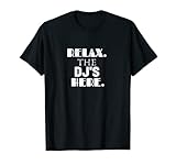 Un regalo perfecto para alguien que ama su trabajo con altavoces, auriculares, cabina de DJ, luces de DJ y equipos de DJ. Una gran manera de darte un capricho o a tus seres queridos y sorprender a tus amigos y familiares con estos diseños gráficos de DJ.