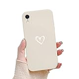 【Elegante patrón de corazón】 Un simple patrón de doble corazón está impreso en la carcasa del teléfono para agregar una sensación única a la carcasa del teléfono. Se utilizan dos pequeños orificios en la parte inferior izquierda de la carcasa del teléfono para atar el cordón para los objetos pequeños que te gustan. Esta funda de parachoques para teléfono es muy adecuada como regalo para madres, amigos y hermanas.