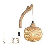 Tissé à la main à partir de bambou et de rotin naturels, sa texture naturelle et rustique évoque une atmosphère pastorale et zen, complétant parfaitement une décoration intérieure de style naturel.