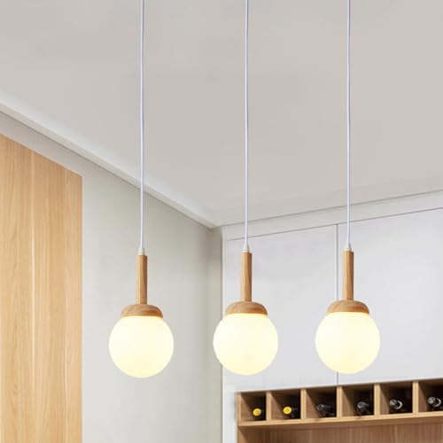Lámparas colgantes japonesas de madera para iluminar tu isla de cocina con calidez 6