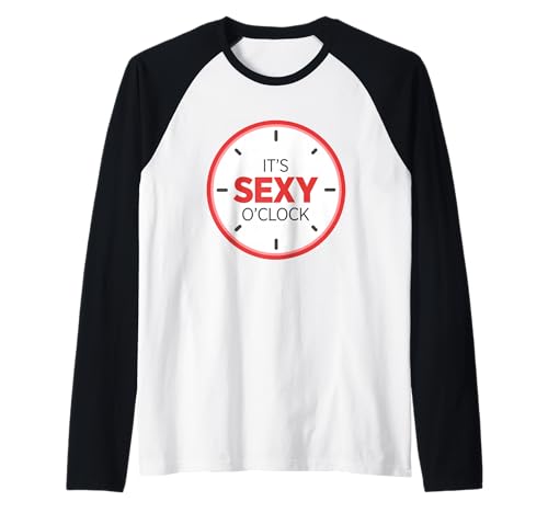 Caratteristiche Clock Time simbolo e testo rosso in grassetto. Fai sapere al tuo altro significativo È tempo sexy. Abito romantico per la notte. Sorprendi il tuo ragazzo o marito con questo divertente outfit. Design sexy perfetto per fidanzata e moglie. Per coppie, relazione, sposato.