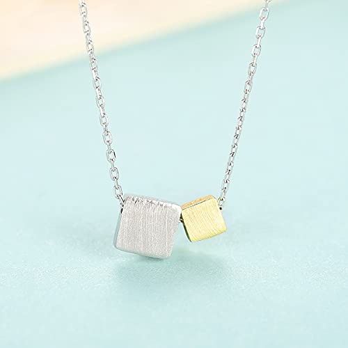 Collier pendentif carré femme chaîne fine en acier géométrique
