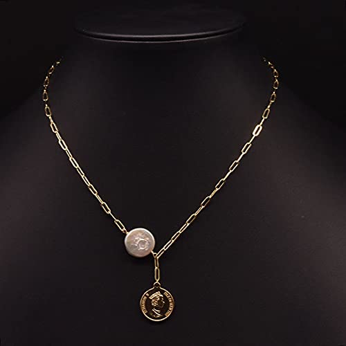Collier de perles baroques rétro pour sublimer un décolleté féminin délicat