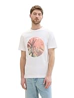Classic T-shirt with photo pattern, palm trees as motif. With crew neck and ribbed cuffs on the collar Fit: regular fit, back length for size L approx. 74 cm Short sleeves with crew neck, ideal for spring, summer and autumn Made from soft single jers...