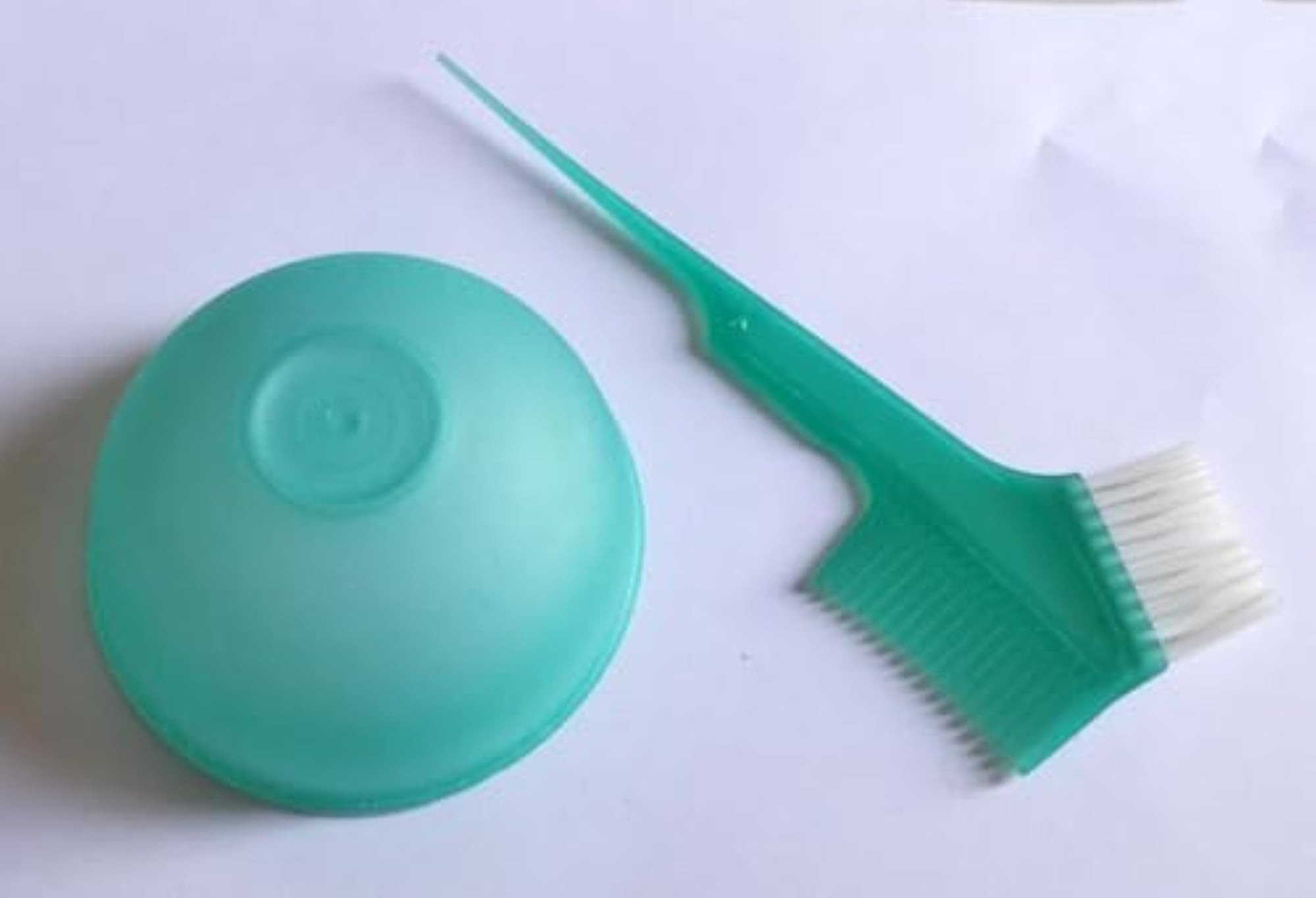 Hair Colour Dye Bowl with Mixing Brush