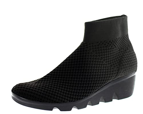 B M BERNIE MEV NEW YORK Women's Camryn - Una cuña de botín, de altura, con plantilla de memory foam, con suela ultra ligero (Black, 39)