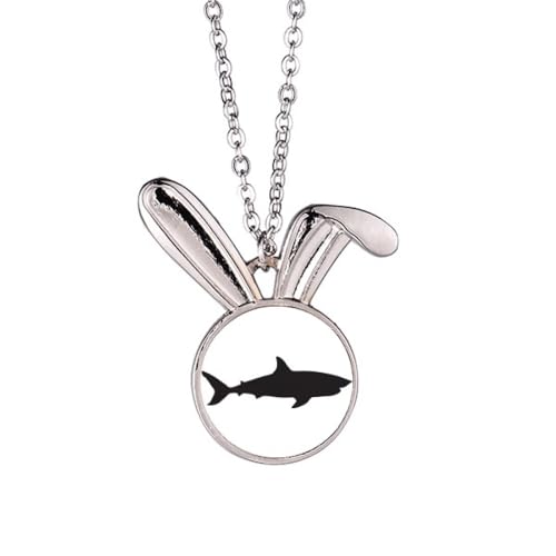 Collier requin bleu Docile un bijou d exception aux finitions soignées