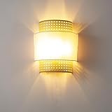 Dimensiones equilibradas para decoración de pared: altura total 28,5 cm, diámetro pantalla exterior 23,5 cm, pantalla interior Ø18 cm, base mural 12 × 12 cm, tamaño ideal para salones, dormitorios o recibidores.