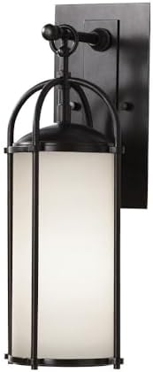 Feiss Lighting-Dakota-One Light Outdor Wall Bracket in Transitional Style-6.13 Inch Wide by 16.88 Inch High