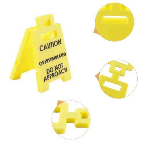 Orivin Vorsicht überstimuliert Schreibtischschild, lustiges Bürodekor, gelbes Acryl-Accessoire für den Arbeitsplatz, Büro, Humor, Geschenk