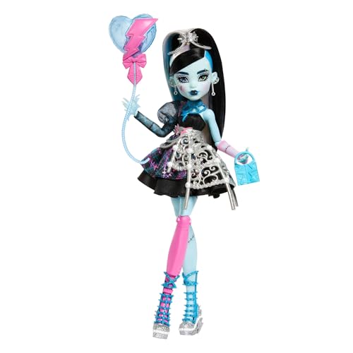 Monster High Poupée Frankie Stein Anniversaire Monstrueusement Mémorable avec robe de fête noire et accessoires à thèmes dont un ballon, un cadeau et un rouge à...