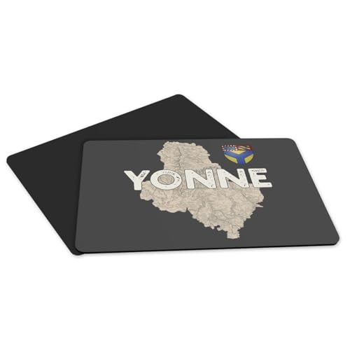 Dessous en caoutchouc noir sur ce lot de sets de table Yonne Bourgogne