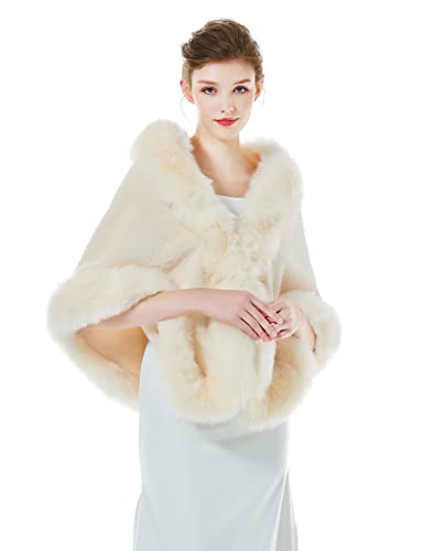 Étole fausse fourrure mariage hiver sur robe de soirée