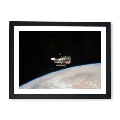 Hubble Télescope dans l'espace affiche encadrée petit format pour passionné d'astro