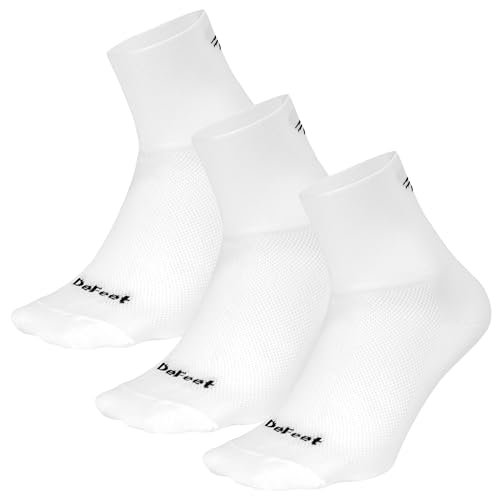 Leggero: progettato con un profilo sottile per fornire una sensazione minimalista. Riduce l'ingombro e migliora il comfort riducendo al minimo le rughe e i grappoli, garantendo un'interfaccia senza cuciture tra il piede e la scarpa da ciclismo. Promuovono una migliore sensazione e controllo del pedale.