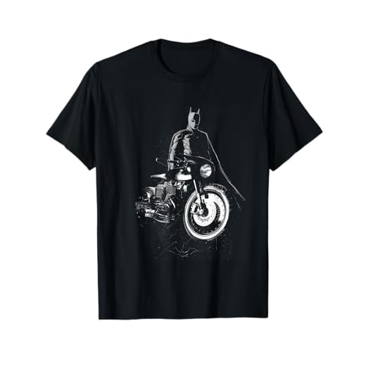 The Batman And His Motorcycle Camiseta