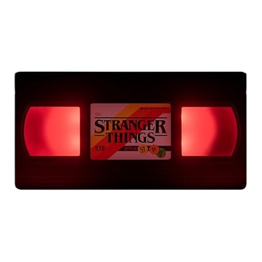 Paladone Luz VHS conel Logo de Stranger Things, Merchandising con Licencia Oficial | Ya disponible en tu tienda friki favorita! En mundofriki.es!