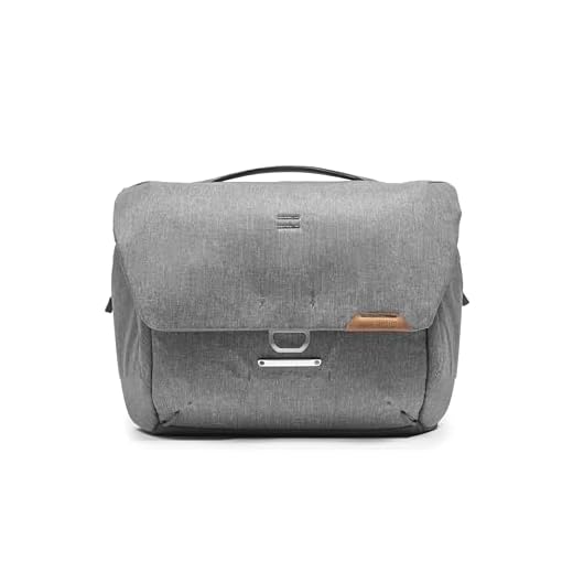 Peak Design Everyday Messenger V3 in Ash