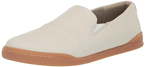 SoftWalk Women's Sneaker