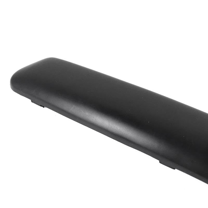 Baguette de Pare-chocs Ford Focus 2 : Remplacer un Cache Antibrouillard Droit Perdu - 2