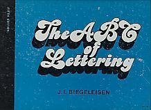 Paperback The ABC of lettering Book