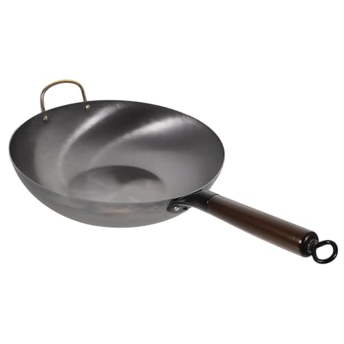 Wok tradicional de hierro con mango de madera