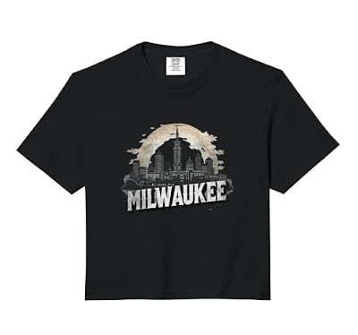 Retro Milwaukee Landscape Vintage Souvenir Comfort Colors Crop Top