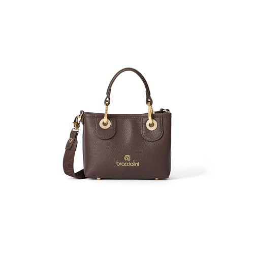 Design raffinato e pratico: La borsa Beth marrone è un accessorio compatto ma capiente, ideale per chi desidera un look sofisticato senza rinunciare alla praticità.