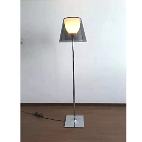 Coin lampe debout transparent pour illuminer les angles sombres d'une maison