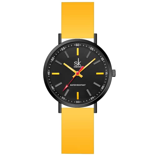 SHENGKE Reloj deportivo casual para mujer, resistente al sudor, con esfera fácil de leer y correa de silicona, resistente al agua, Negro Amarillo Cover