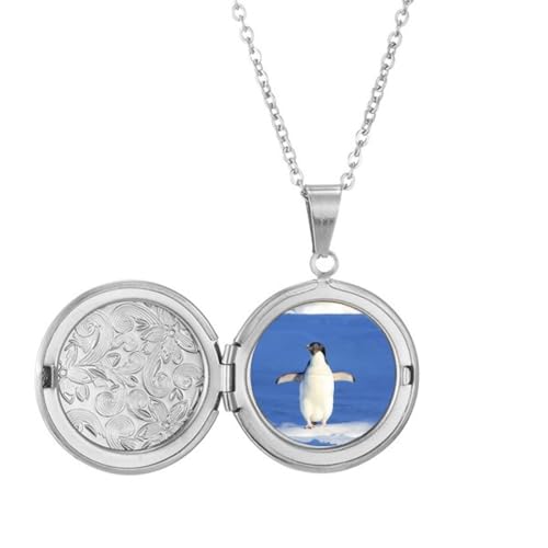 Collier médaillon pingouin blanc, un symbole de fidélité à porter sur soi
