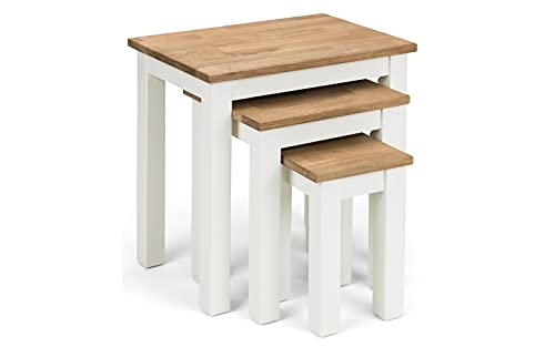 Julian Bowen, Set Di 3 Tavolini Impilabili Coxmoor, Bianco E Rovere
