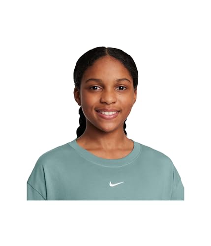 Nike Girls' Sportswear Essential Boxy T-Shirt (Little Big Kid)3