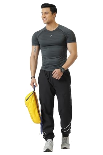 Image of FUAARK Nylon Seamless Compression Half Sleeves Dry Fit T-Shirts for High Performance in Gym
