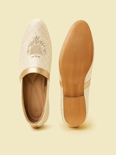 Image of Manyavar Men's Diamond Patterned Embroidered & Sequinned Jutti| Ethnic Juttis and Mojaris