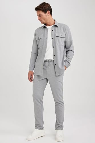 ديفاكتو قميص علوي منسوج بقصة عادية ورقبة بولو للرجال، لون رمادي، مقاس M