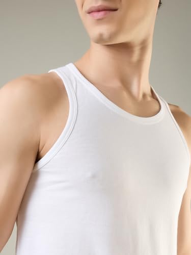 Image of Park Avenue Men Body fit Solid Pattern Pure Cotton Vest