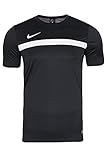 Fabricado con la tecnología Dri-FIT para una mayor comodidad.
