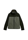 Coupe ample : la coupe classique Superdry. Ni trop serré, ni trop large, juste au bon endroit. Choisissez votre taille normale