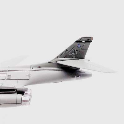 Amazon | 1/200 完成品 アメリカ B-1 USAF-DY 7TH OG/CC